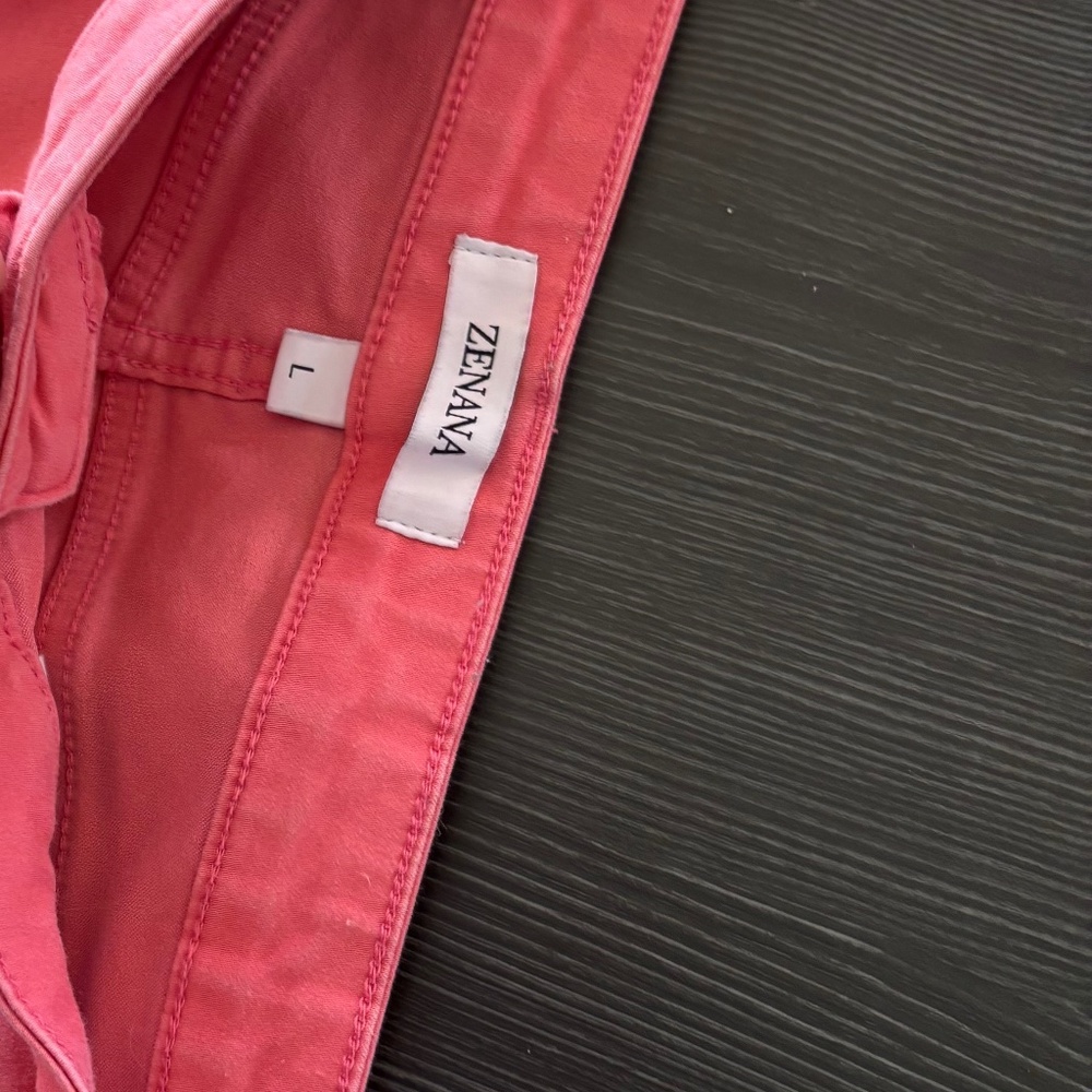 Large equivalent to size 10-12 Zenana fuschia jeans